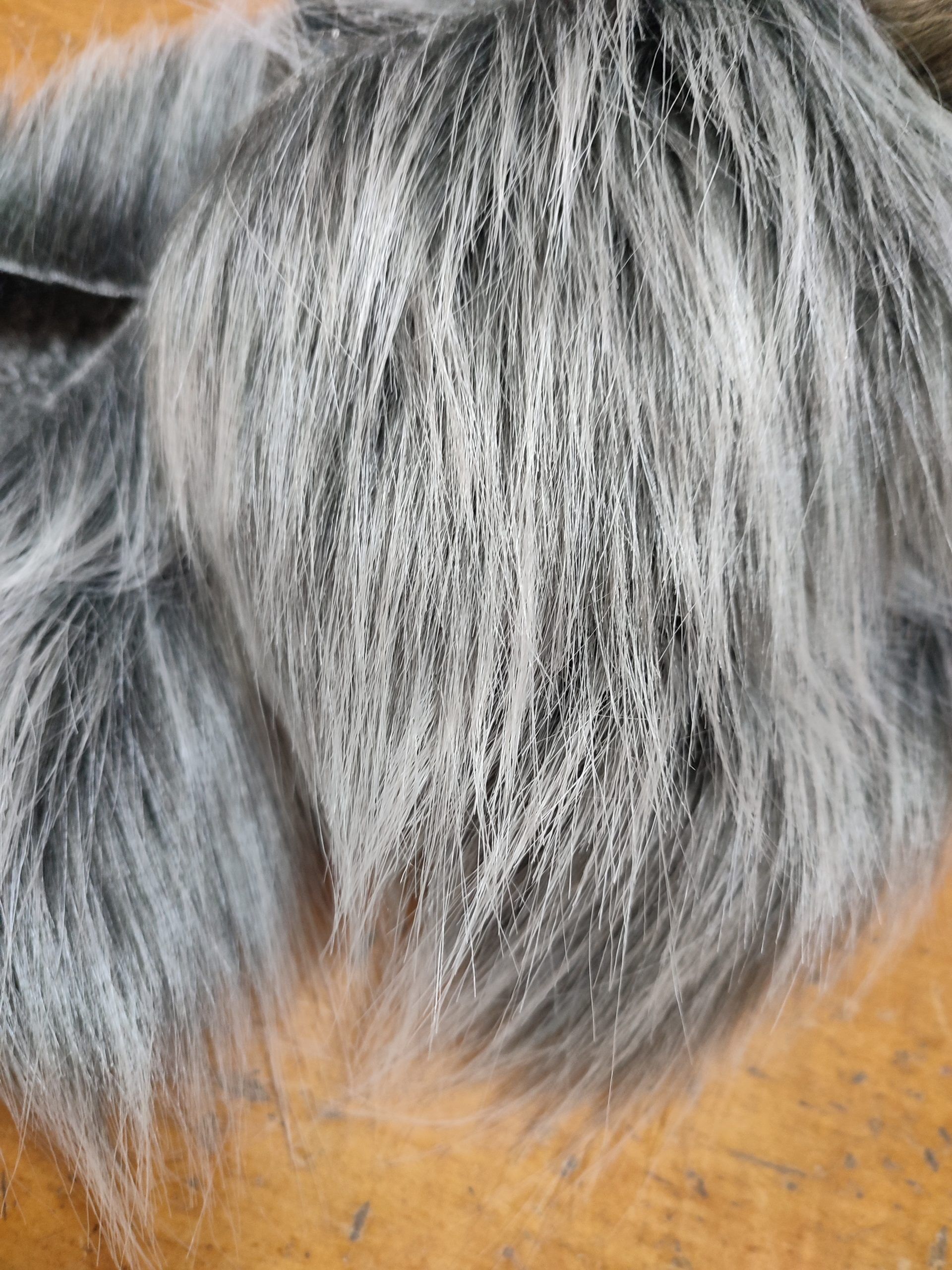 Pelo Fantasia gris/blanco 1 Pelo Fantasia gris/blanco