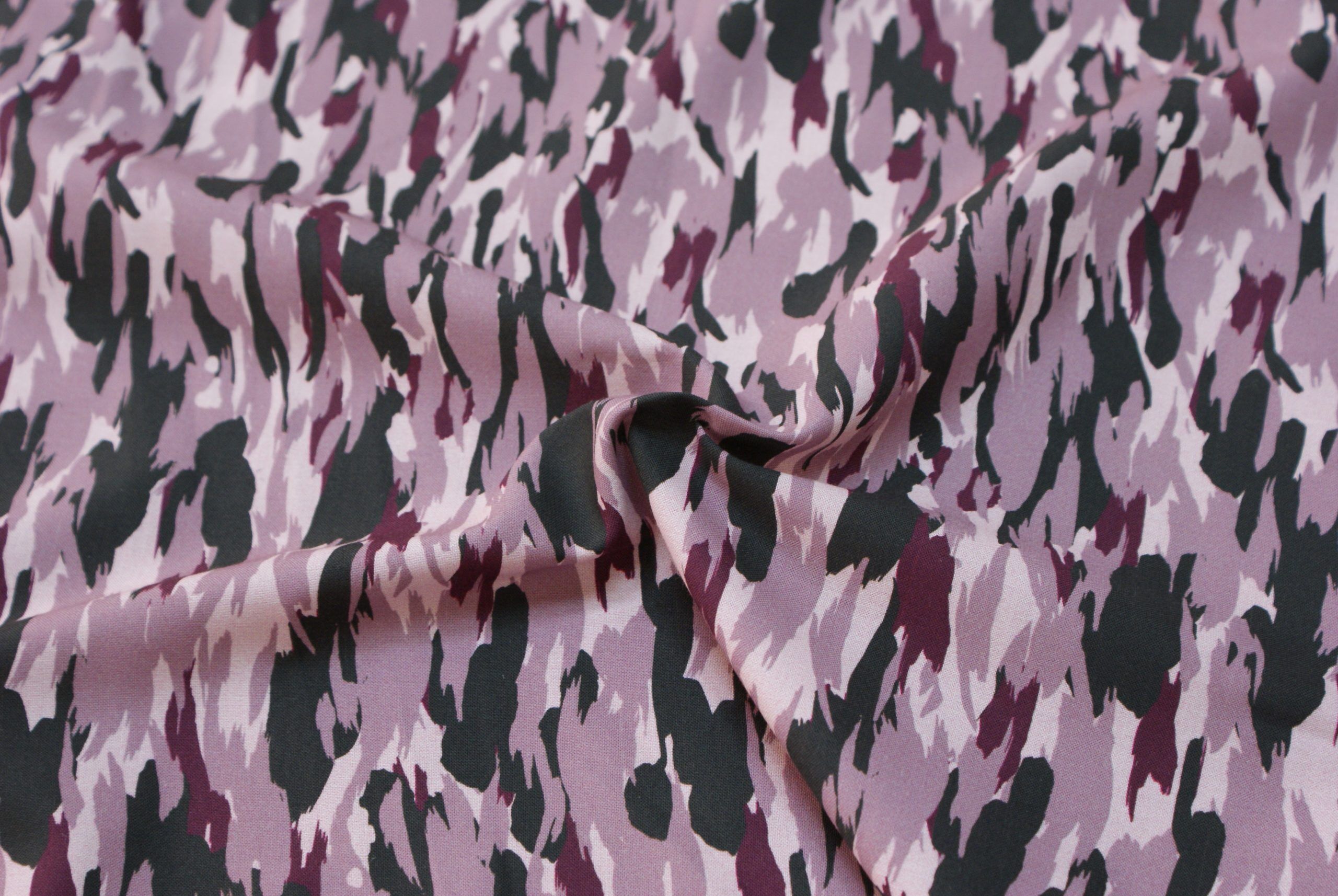 Popelín Tecnisan Viena Camuflaje Rosa (certificada) FFP-2 equivalente 1 Popelín Tecnisan Viena Camuflaje Rosa (certificada) FFP-2 equivalente